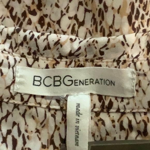 BCBGeneration Snakeskin Print Top - EUC - Picture 5 of 6